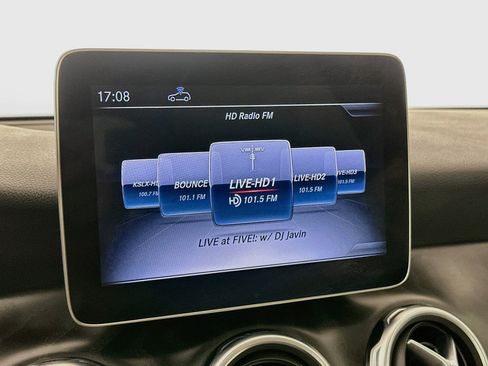 Used 2019 Mercedes-Benz GLA 250 image 21