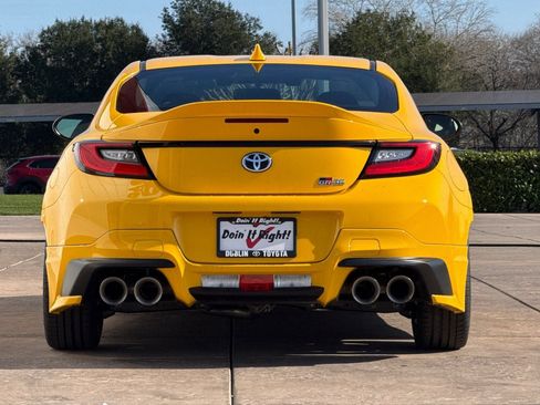 New 2026 Toyota GR86 YUZU Limited image 5