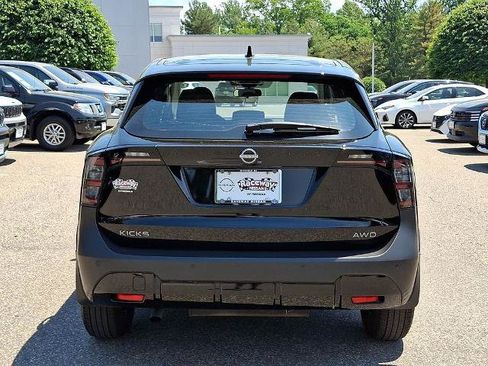Certified 2025 Nissan Kicks S AWD/4WD image 7