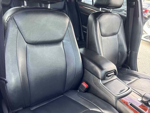 Used 2014 Chrysler 300 image 16