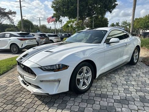 Used 2023 Ford Mustang Coupe RWD image 18