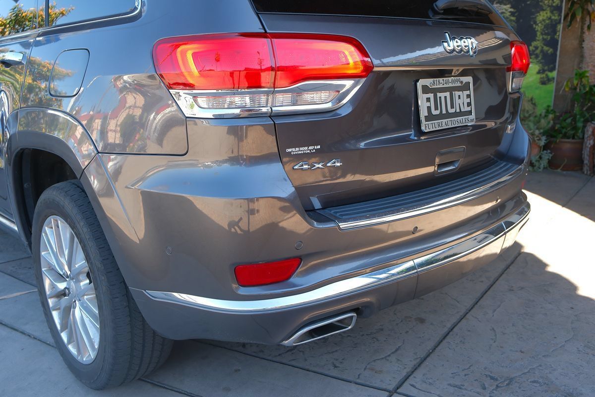 Used 2018 Jeep Grand Cherokee Summit w/ Skid Plate Group AWD/4WD image 45