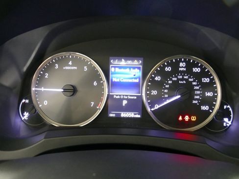 Used 2018 Lexus IS 300 AWD image 15