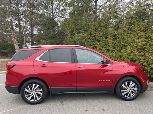 Used 2022 Chevrolet Equinox Premier image 30