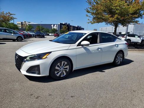 Certified 2023 Nissan Altima 2.5 S image 8