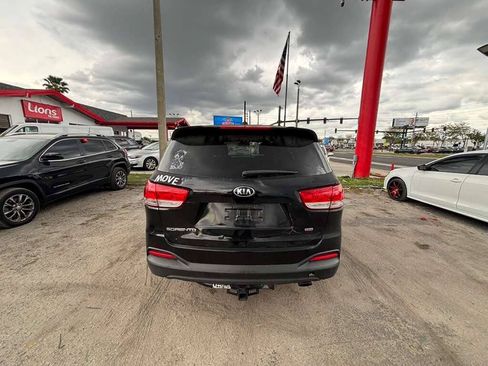 Used 2017 Kia Sorento L FWD image 15