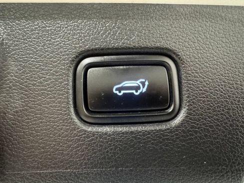 Used 2025 Hyundai Palisade Limited FWD image 37