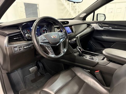 Used 2022 Cadillac XT5 Premium Luxury w/ Technology Package FWD image 21
