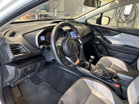 Used 2021 Subaru Crosstrek 2.0i Premium AWD/4WD image 40