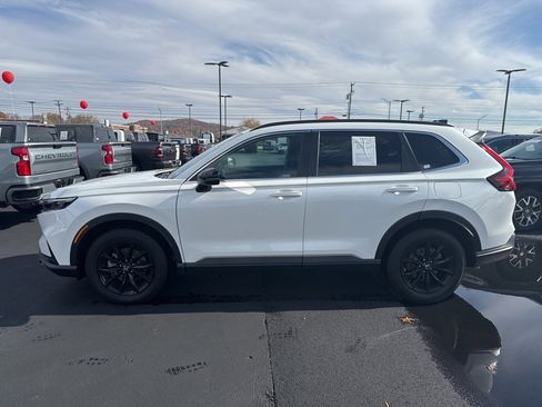 Used 2023 Honda CR-V Sport image 2