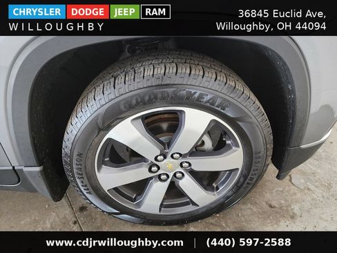 Used 2019 Chevrolet Traverse LT w/ LT Premium Package AWD/4WD image 49