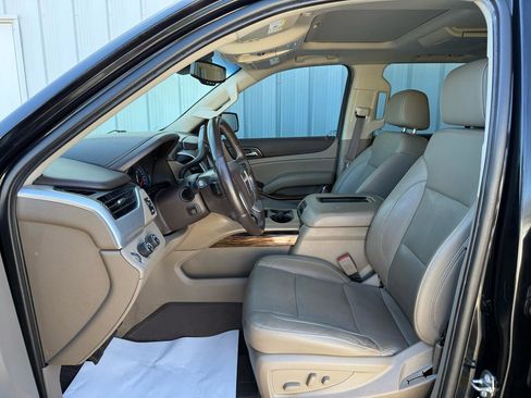Used 2019 GMC Yukon SLT w/ Premium Edition AWD/4WD image 9
