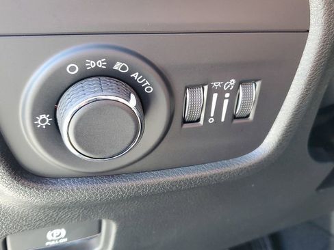 New 2025 Jeep Grand Cherokee L Altitude image 26