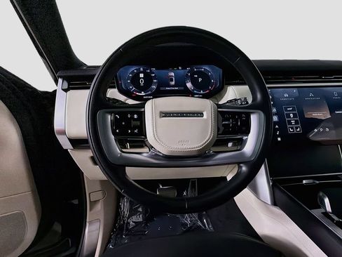 Certified 2024 Land Rover Range Rover SE AWD/4WD image 11