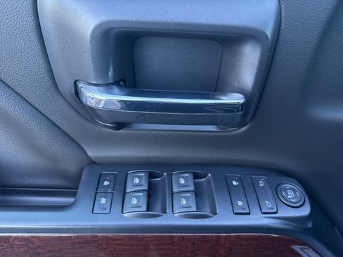 Used 2018 GMC Sierra 1500 SLE w/ SLE Value Package image 11