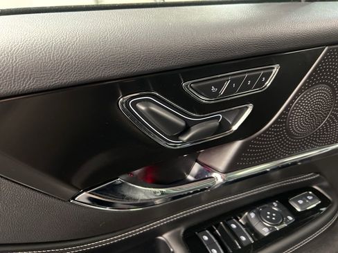 Used 2023 Lincoln Corsair Reserve w/ Equipment Group 201A image 28