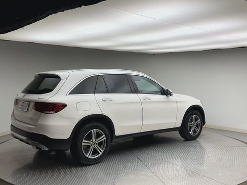 Used 2022 Mercedes-Benz GLC 300 4MATIC image 2