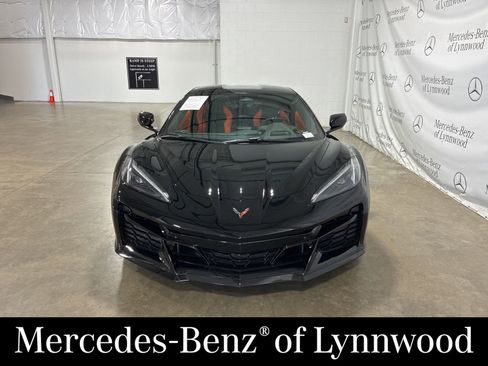 Used 2025 Chevrolet Corvette E-Ray AWD/4WD image 2