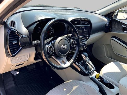 Used 2021 Kia Soul EX FWD image 15