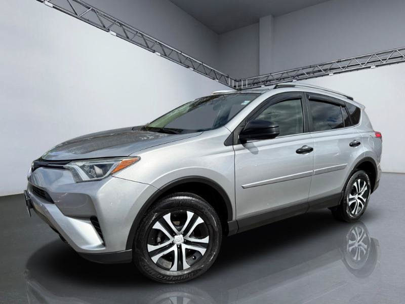 Used 2018 Toyota RAV4 LE w/ All Weather Liner Package AWD/4WD image 24