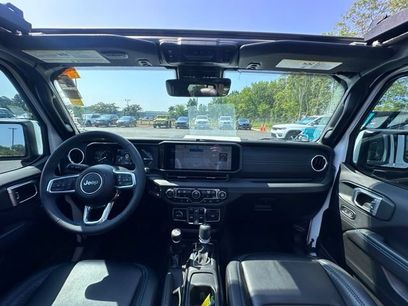 Used 2024 Jeep Wrangler High Altitude