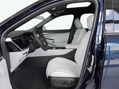 Used 2025 Jeep Wagoneer S Limited image 7