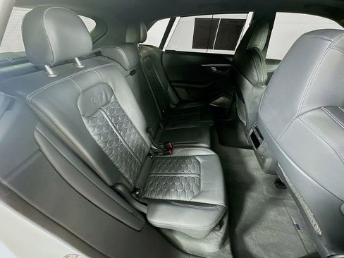 Used 2024 Audi RS Q8 AWD/4WD image 36