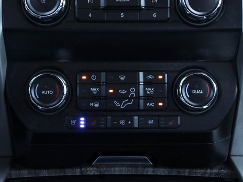 Used 2019 Ford F450 Lariat image 33