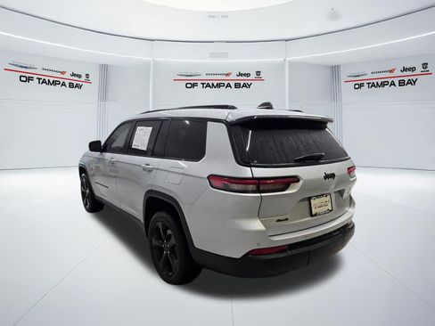 Used 2023 Jeep Grand Cherokee L Laredo AWD/4WD image 4
