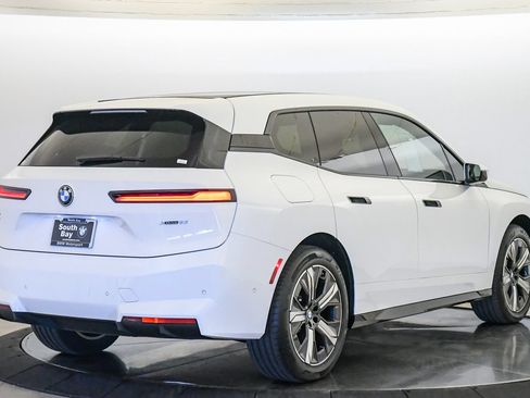 Used 2026 BMW iX xDrive60 AWD/4WD image 5