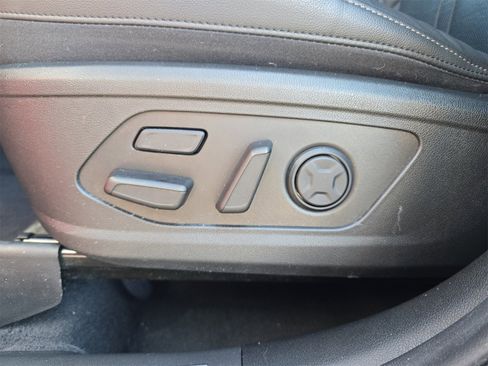 Used 2023 Kia Sorento SX Prestige image 16