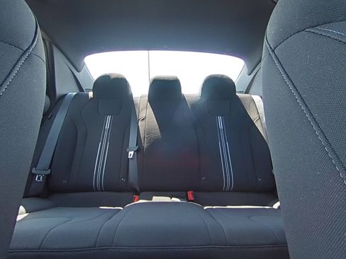 Certified 2025 Hyundai Elantra SEL FWD image 32