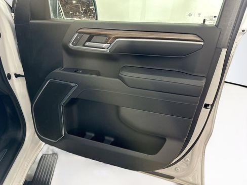 Used 2023 Chevrolet Silverado 1500 LT image 30