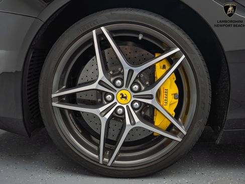 Used 2015 Ferrari California T image 35