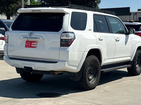 Used 2022 Toyota 4Runner SR5 Premium AWD/4WD image 3