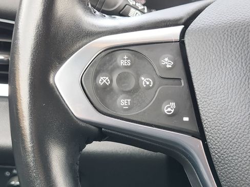 Used 2022 Chevrolet Traverse RS FWD image 30