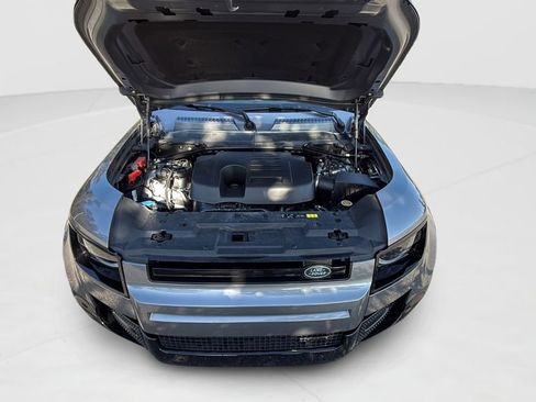 Used 2023 Land Rover Defender 110 X-Dynamic SE image 28