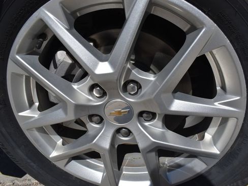 Certified 2024 Chevrolet Equinox LT AWD/4WD image 10