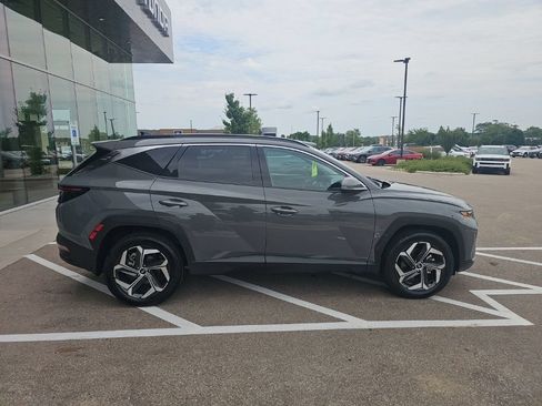 Certified 2024 Hyundai Tucson Limited AWD/4WD image 6
