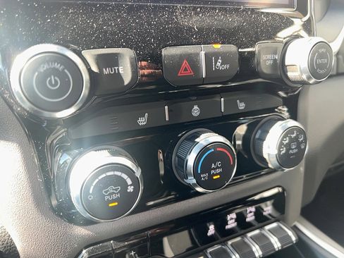 New 2025 RAM 1500 Big Horn AWD/4WD image 45