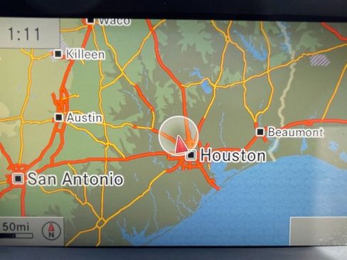 Used 2015 Mercedes-Benz SL 550 image 32