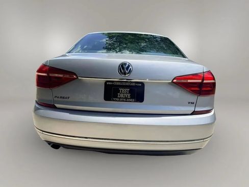Used 2016 Volkswagen Passat 1.8T S FWD image 10
