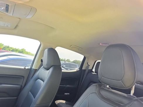 Used 2022 GMC Canyon Elevation w/ Elevation Premium Package RWD image 5