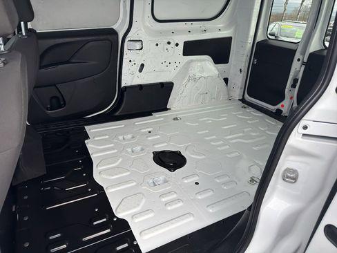 Used 2021 RAM ProMaster City Tradesman SLT image 15