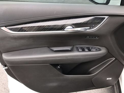 Used 2021 Cadillac XT6 Premium Luxury FWD image 13