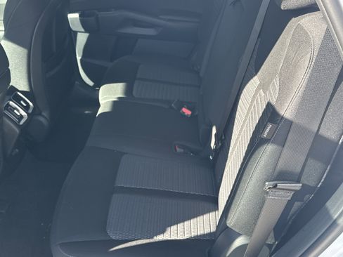 New 2026 Kia Sorento LX FWD image 14