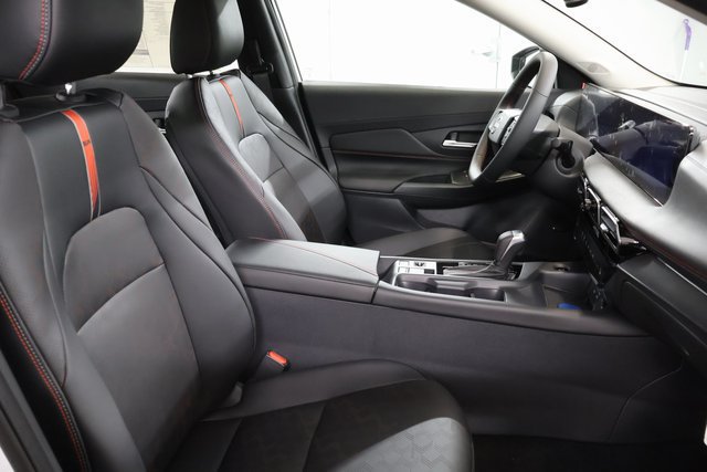 New 2027 Nissan Sentra SR w/ SR Premium Package FWD image 27