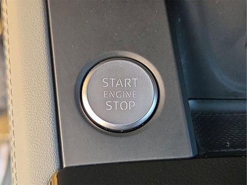 Used 2022 Audi A5 2.0T Premium Plus image 23