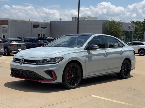 New 2026 Volkswagen Jetta GLI Autobahn FWD image 9