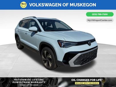 New 2025 Volkswagen Taos SE